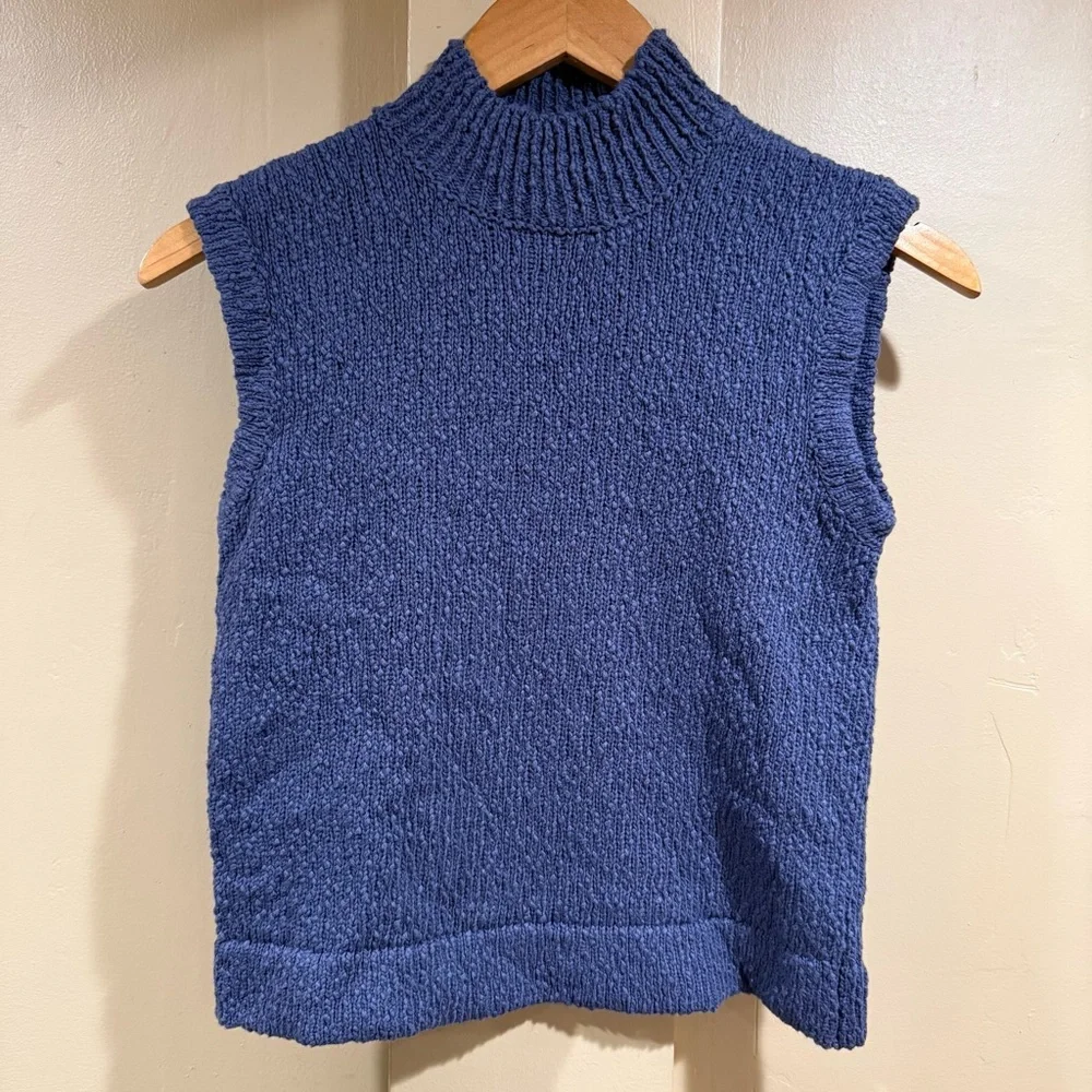 Meshki Azalea Sleeveless Knit Top - Picture 2 of 5